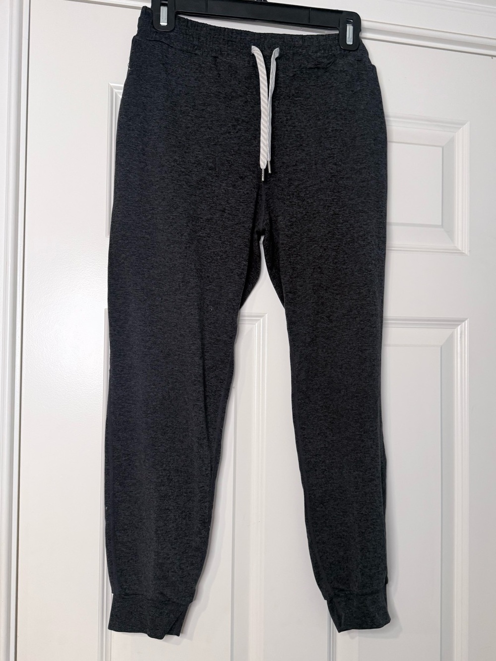 Vuori Performance Jogger Charcoal Heather DreamKnit Women’s Small